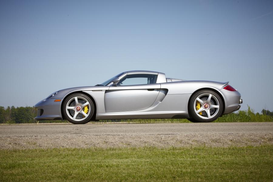  Porsche Carrera GT 2004 года  (фото 15 из 77)
